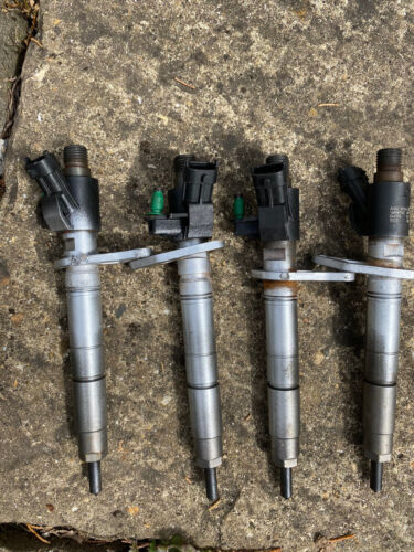 1x Genuine Land Rover RANGE ROVER L322 2009-2012 4.4 TDV8 FUEL INJECTOR