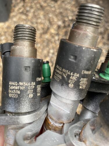 1x Genuine Land Rover RANGE ROVER L322 2009-2012 4.4 TDV8 FUEL INJECTOR