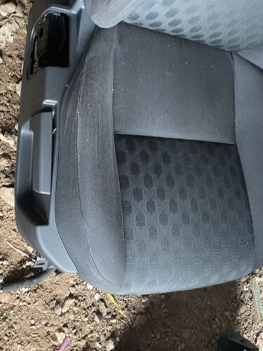 2006-2014 FREELANDER2 DRIVERS SIDE FRONT SEAT CLOTH, EXCELLENT CONDITION, CLEAN