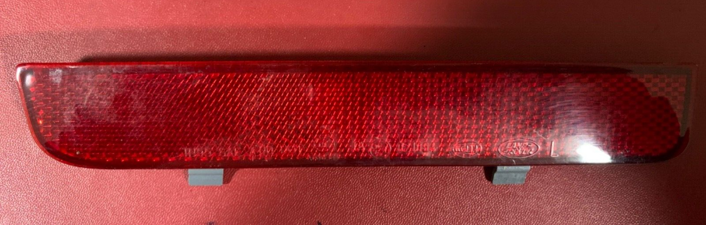 Land Rover Freelander Rear Bumper Right Side Reflector 1H42-13A569-AC Genuine