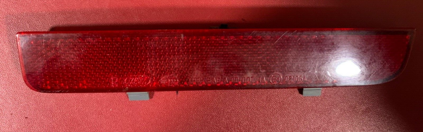 Land Rover Freelander Rear Bumper Right Side Reflector 1H42-13A569-AC Genuine