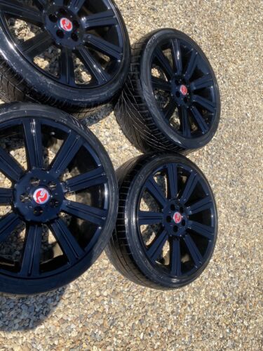 Reduced 4x Range Rover 22 inch Alloy Wheels & Tyres, Powder Coated, REFURBISHED