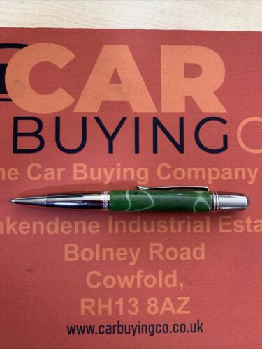 COLLECTABLE HANDCRAFTED pen in Velvet Pouch, RARE EMERALD GREEN & CHROME. Last 1