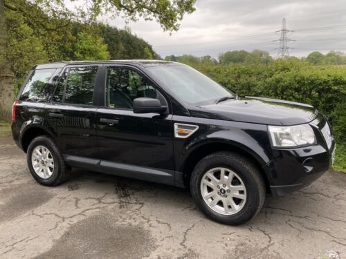 Freelander2 06-2014 Breaking, passenger side front wing.