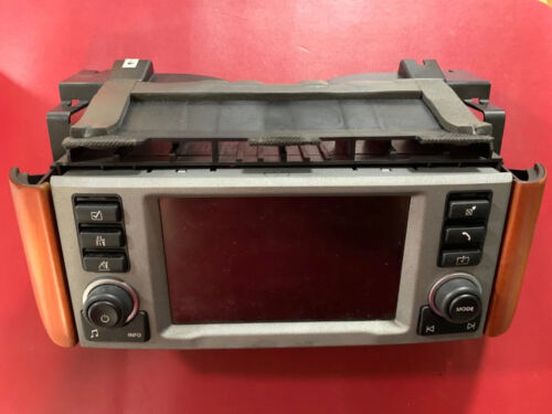 Range Rover Vogue 2006-09 radio, info display screen and surround L322 Approved.