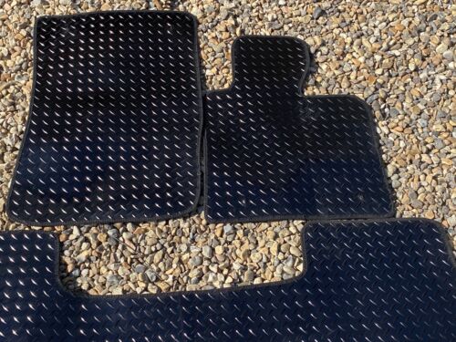 2002-2012 Range Rover Vogue L322 Rubber Mats Front & Rear Set. Grade B