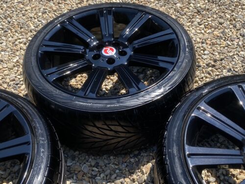 Reduced 4x Range Rover 22 inch Alloy Wheels And Tyres Powder Coated REFURBISHED.