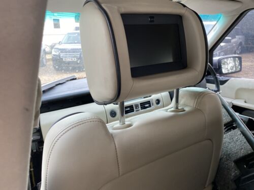 RANGE ROVER VOGUE L322 REAR ENTERTAINMENT SCREENS X2 With Headrests & Wiring Etc