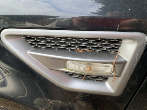 Freelander2 06-2014 Breaking, passenger side front wing.