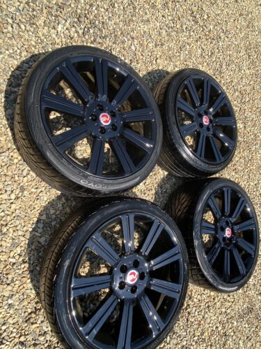 Reduced 4x Range Rover 22 inch Alloy Wheels And Tyres Powder Coated REFURBISHED.