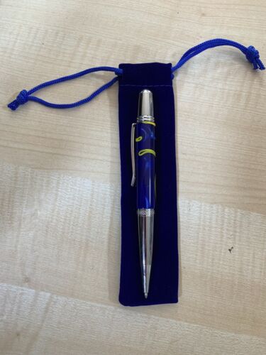 Collectable Trendy Colour, Platinum, handcrafted pen. Last One Available.