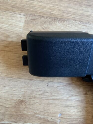 Range Rover Sport 2005-2013 Genuine Black Rear Trunk Cargo Cover, Parcel Shelf.