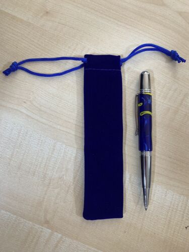 Collectable Trendy Colour, Platinum, handcrafted pen. Last One Available.