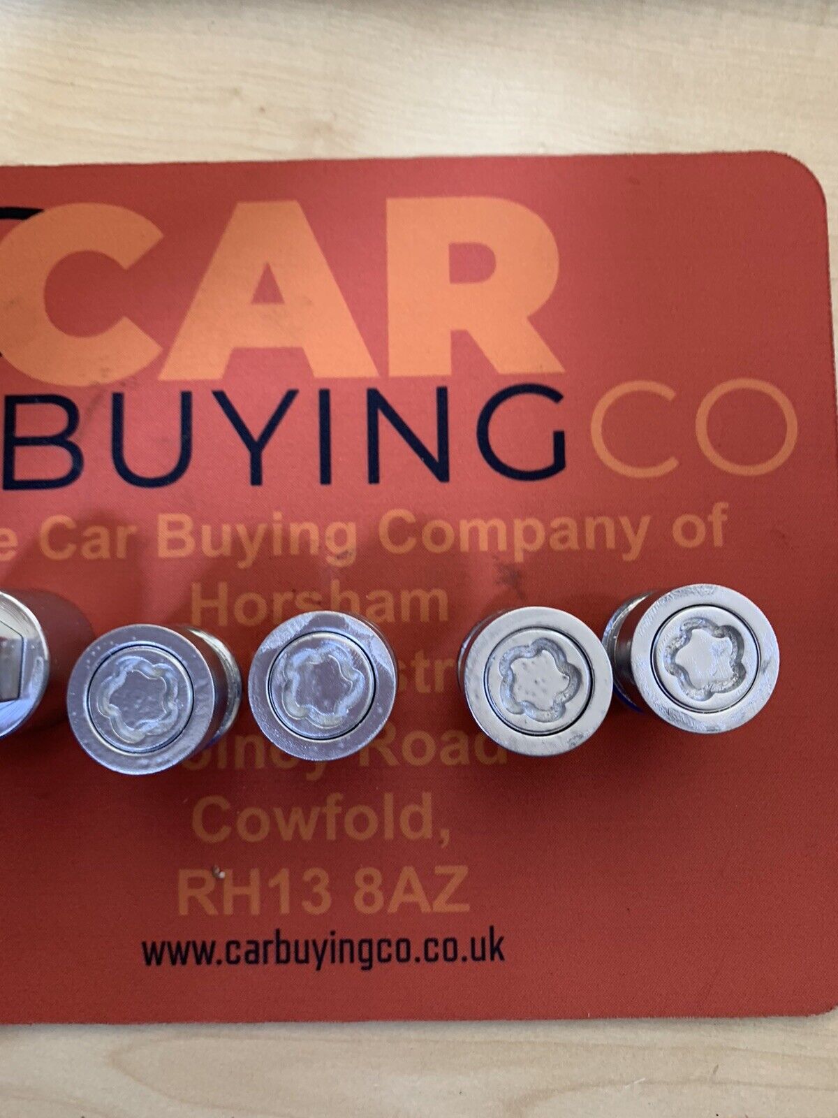 FREELANDER2 EVOQUE SPORT LOCKING WHEEL NUT SET & KEY GENUINE LR086417 06-2018